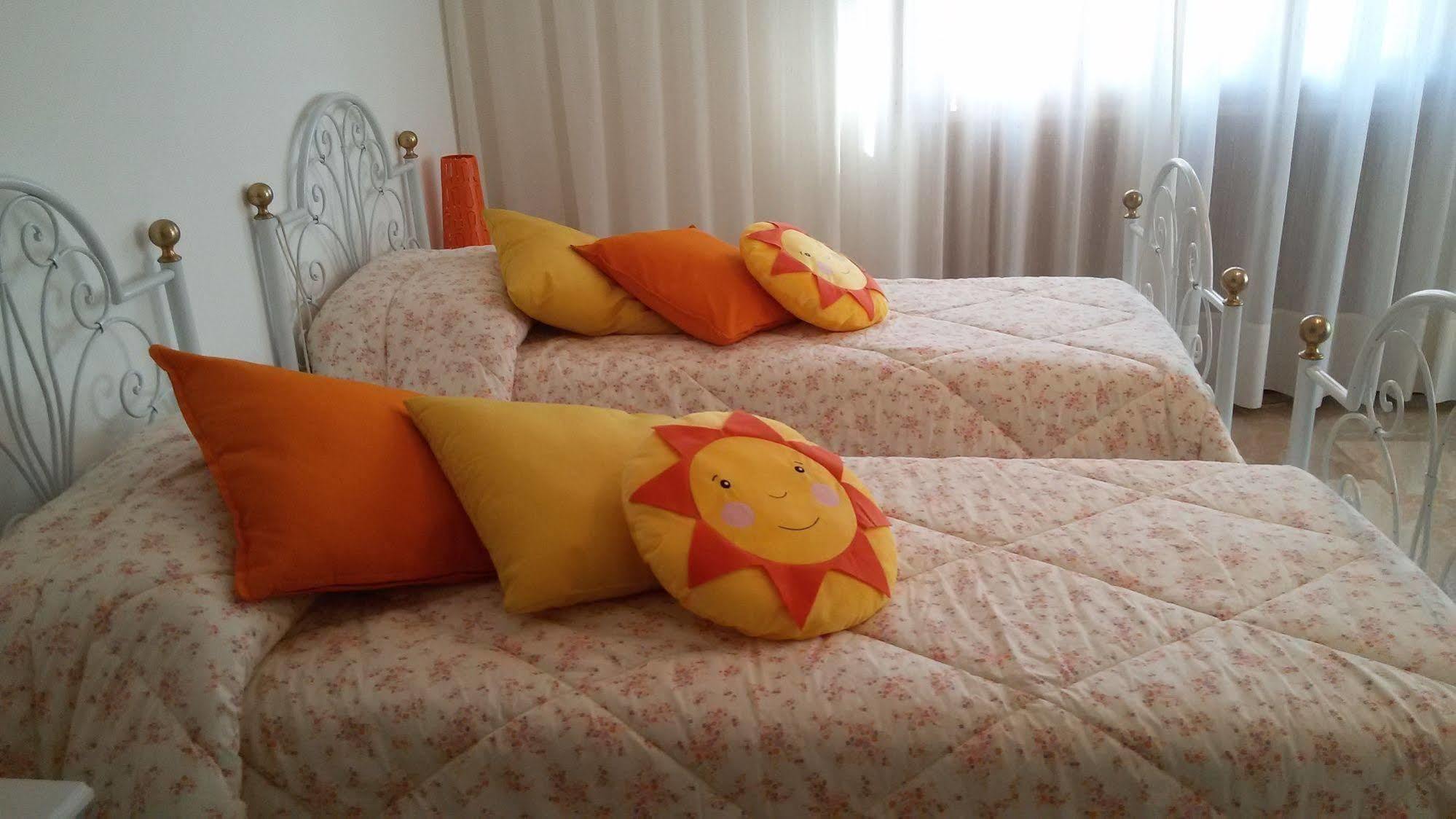 B&B Soleluna Massa Fiscaglia Zewnętrze zdjęcie